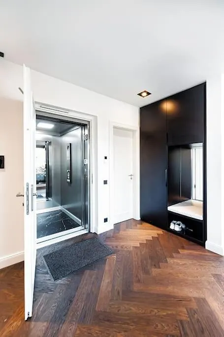 Apartament Highlight Penthouse Mit Rund 160 M2 Monachium Niemcy